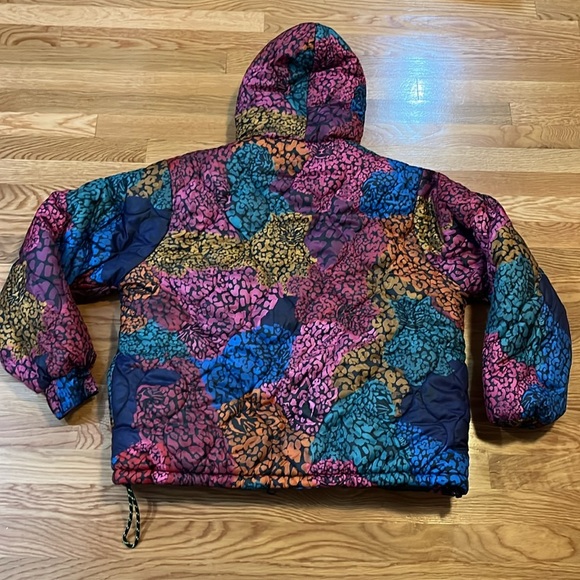 Farm Rio Neon Mushroom Recycled Polyester Reversible Puffer Jacket Size XS NWT - Picture 12 of 17